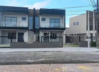 Excelente sobrado a 50m do Mar, localizado em Canoas - Pontal do Paraná
