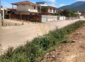 Terreno à venda com 300m² e Escritura Pública, na Praia do Pontal - Palhoça