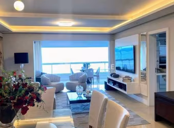 Apartamento frente mar com 3 suítes, todo mobiliado, à venda no edificio Summer Beach em Balneário Camboriú