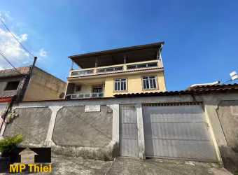 Casa Triplex, de 4 quartos com amplo Terraço à Venda em São João de Meriti/RJ