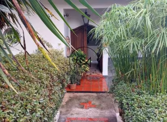 Sobrado triplex no Alto de Pinheiros residencial vende ou aluga