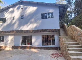 Fazenda / Sítio / Chácara com 4 Quartos à venda, 300m² - Serra da Cantareira