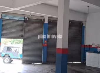 GALPÃO COMERCIAL COM 180M2 DE ÁREA ÚTIL JARDIM MITSUTANI