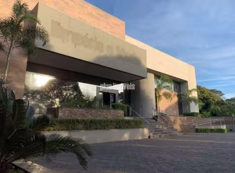 IMÓVEL COMERCIAL AO LADO DA PONTE DA AMIZADE
