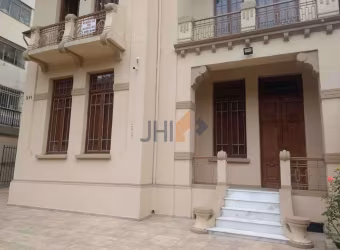 Casarão 700m², Histórico, Venda, Locação, Centro SP.  Casarão datado da primeira década do século XX