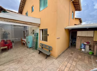 Casa com 3 quartos à venda na Rua das Tangerinas, 235, Vila Cloris, Belo Horizonte por R$ 660.000