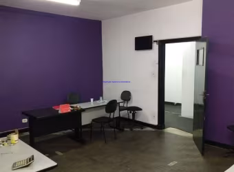 Conjuntos comerciais 390², 05 salas cada, 02 banheiros cada, cozinha e acesso eletrônico. Excelente localização, próximo a estação de Metrô República.