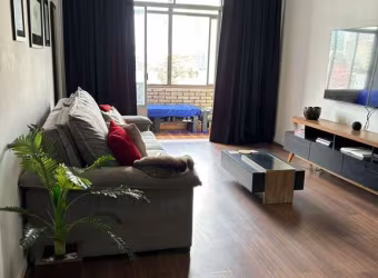 Apartamento 138m², 02 dormitórios, 02 banheiros e 01 vaga de garagem.  Condomínio com portaria  e segurança.   Excelente localização