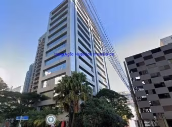 Prédio 5.135m², 10 banheiros e 16 vagas de garagem.   Excelente localização, a 4 minutos andando para a estação do metrô Trianon Masp; Entre as Ruas M