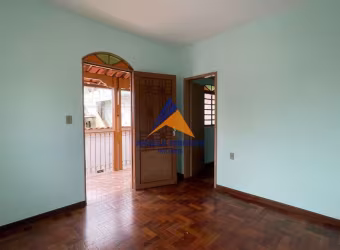 Casa com 3 quartos para alugar na Otália Beatriz, 129, Betânia, Belo Horizonte por R$ 3.100