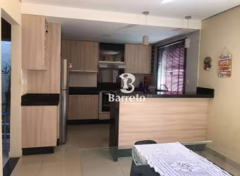 Sobrado com 4 dormitórios à venda, 247 m² por R$ 720.000,00 - Portal de Versalhes II - Londrina/PR