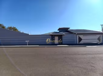 Casa térrea, à venda, 3 quartos, 1 suíte, planejados, ar, quintal, Jardim Regente, Indaiatuba.
