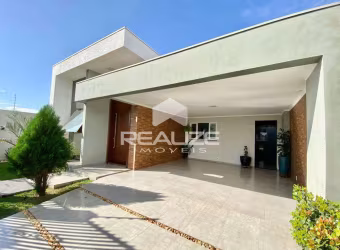 Casa à venda no Jardim Ipê 4 com piscina
