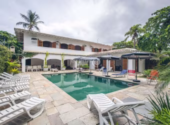 Casa com 8 quartos à venda no Balneário Praia do Pernambuco, Guarujá  por R$ 2.700.000