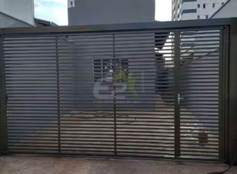 Casa à venda no Jardim Gibertoni, São Carlos - 2 dormitórios, suíte, garagem e quintal!