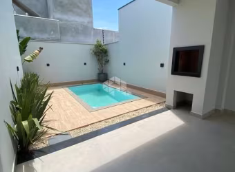 Casa alto padrão com piscina no Bosque da Mata!