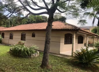 Casa Residencial com 3 quartos  à venda, 220.00 m2 por R$998000.00  - Centro - Colombo/PR