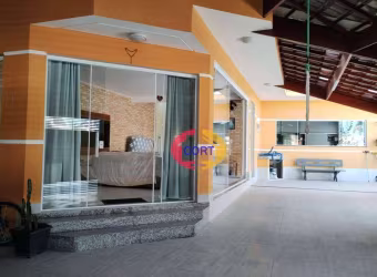 Casa com 4 suítes para venda no bairro Arujamerica - Arujá - SP!!!