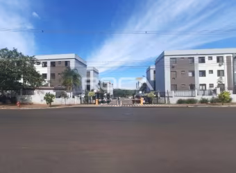 Apartamento com 2 dormitórios disponível para locação ou venda no Condomínio Lar Itália, em Ribeirão Preto.