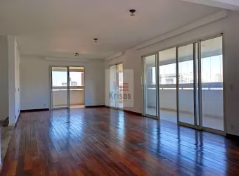 Morumbi 261m com 3 suítes e 4 vagas com depósito e varanda gourmet.