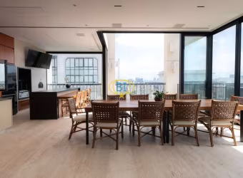 Luxuosa Cobertura de 5 Quartos na Vila Olímpia, São Paulo-SP: 5 Suítes, 3 Salas, 7 Banheiros, 8 Vagas de Garagem, 750m² de Área.