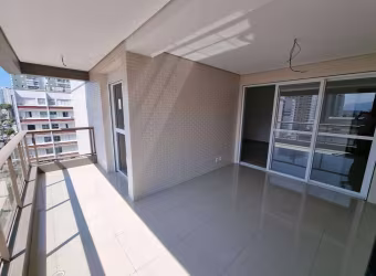Apartamento alto padrão no Embaré