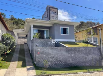 Casa à venda, 102 m² por R$ 630.000,00 - Albuquerque - Teresópolis/RJ