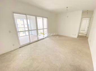 Apartamento Novo, 113m2, 03 Quartos, 01  Suíte, 02 Vagas de Garagem.