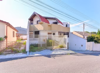 Excelente Oportunidade de Compra de uma Casa Ampla e Confortável no bairro Campina do Siqueira, em Curitiba-PR