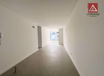 Apartamento com 3 dormitórios, sendo 1 suíte à venda, 79 m² por R$ 692.000 - Velha - Blumenau/SC
