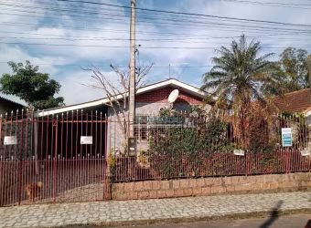 Casa com 2 dormitórios à venda, 110 m² por R$ 370.000,00 - Centro - Cachoeirinha/RS