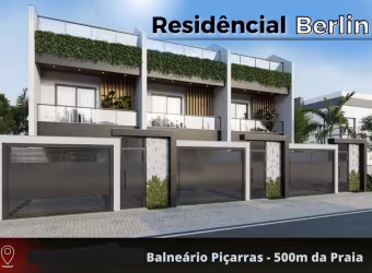 Sobrado Triplex com 3 dormitórios à venda, 181 m² por R$ 619.000 - Itacolomi - Balneário Piçarras/SC