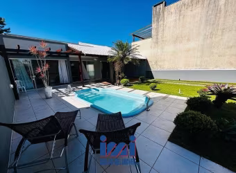Casa com piscina no Atami para venda