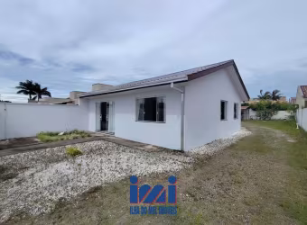 Casa com amplo espaço de terreno no Brejatuba
