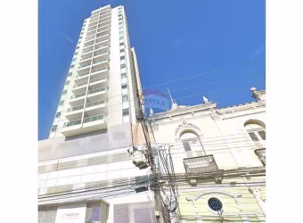 More no coração da cidade com conforto, praticidade e uma vista incrível!