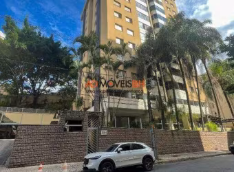 Cobertura reformada com área total de 171m², com 03 quartos, 01 suíte, 02 vagas de garage, prédio com lazer completo, no Santo Antônio