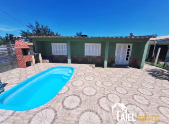Excelente Residência com Anexo e Piscina - Apta ao Financiamento Bancário - na Costa do Sol em Cidreira/RS