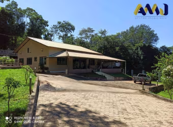 Chácara com 5 dormitórios à venda, 4887 m² por R$ 2.500.000,00 - Condomínio de Chácaras Countryville - Hidrolândia/GO