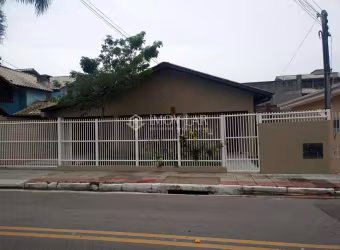 Casa para Venda em Florianópolis, Canasvieiras, 4 dormitórios, 2 banheiros, 3 vagas