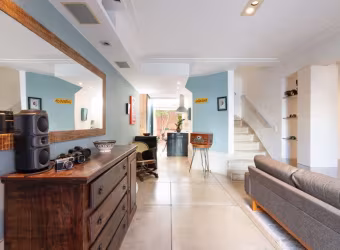 Casa de vila para venda com 2 quartos, sendo 2 suítes, 100m²