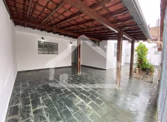 Casa para aluguel, 3 quartos, 2 vagas, Vila Ipanema - Ipatinga/MG