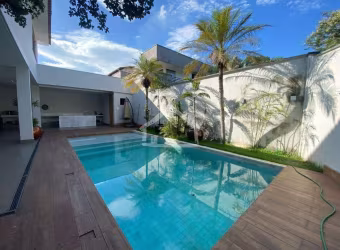 CASA ALTO PADRÃO COM ÁREA GOURMET,PISCINA E VISTA DEFINITIVA...