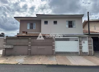 Sobrado à venda com 4 quartos no Jardim Carvalho