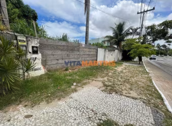Terreno de 995m² em frente à Lagoa das Palmeiras