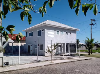 Casa espaçosa com 3 quartos (2 suíte)  no Condomínio Collynas Park!