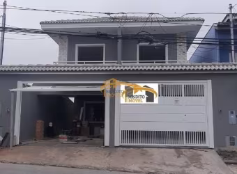 Sobrado novo para venda, Vila Osasco, com 3 suítes, quintal com churrasqueira.