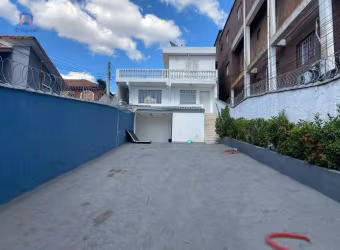 Casa comercial para locação no Jaçanã com amplo espaço na frente