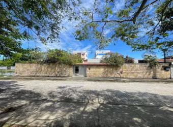 Linda Casa com 05 quartos 03 suítes, terreno 754m2 no Jiquiá