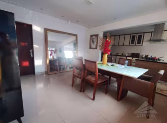 Casa com 3 dormitórios à venda, 209 m² por R$ 950.000,00 - Vila Assis Brasil - Mauá/SP
