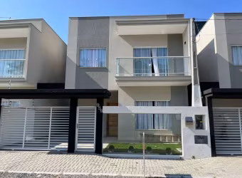 Sobrado Com 3 Dormitórios à Venda, 166 M² - Barra do Saí - Itapoá/sc